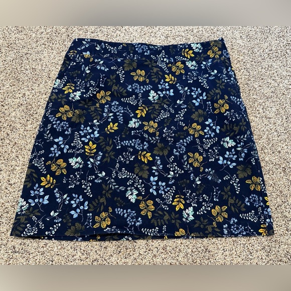 💛🌼 Talbots Women's Navy Blue Floral Print Corduroy A-Line Skirt - Size 14 💛🌼 - Picture 2 of 11